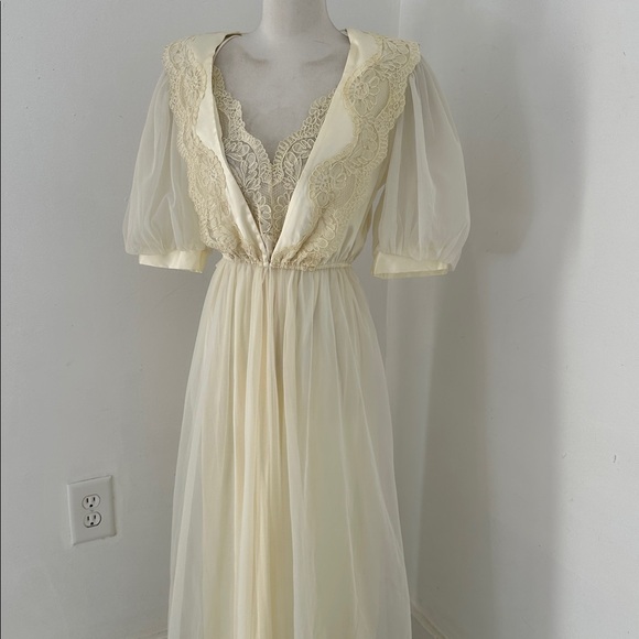Vintage Victoria Secret 80s USA Made Angelic Peignoir Set - Picture 2 of 10